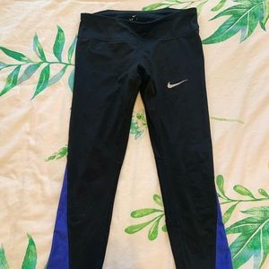 Nike capri workout pant